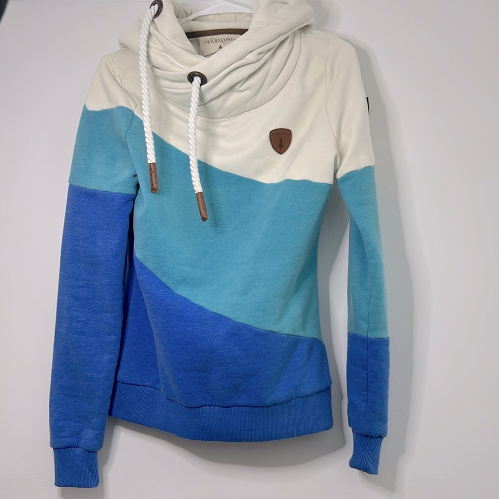 Brand new wanakome hoodie